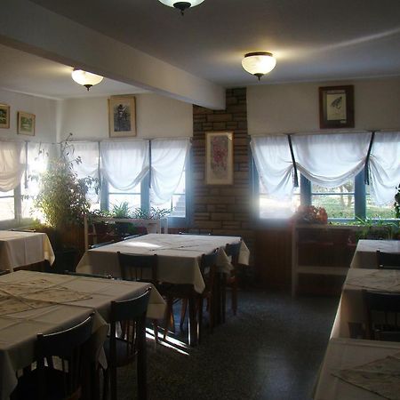 Hosteria Chimehuin Hotel Junin de los Andes Exterior photo